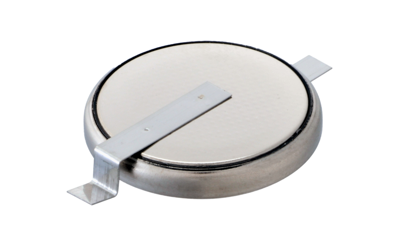 CR2032 MFR SM    带有两个标签页的水平SMD组件  SM 版本